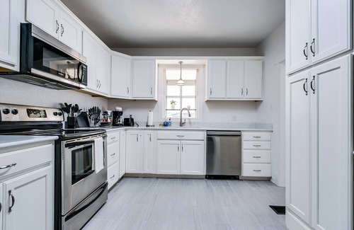 San Angelo House | Timeless Getaway in San Angelo! Fully renovated 3BR/2BA 1920s Home