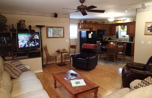 Lynchburg House | Tims Ford Lake Access Detached Home, Lynchburg, TN