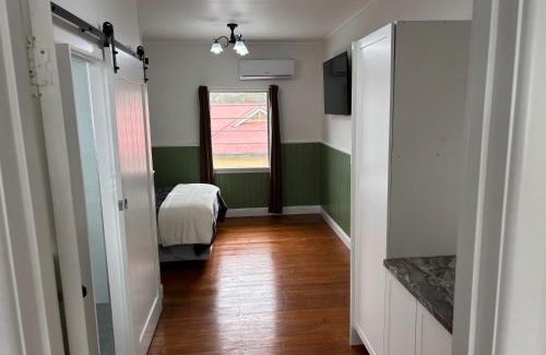 Herberton Apartment | Tin Town suites