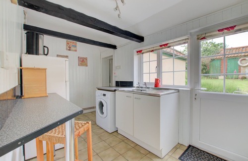 Dunwich House | Tinkers Cottage - Three Bedroom House, Sleeps 5