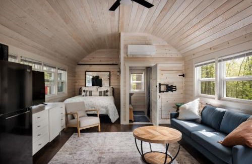 Great Cacapon Apartment | Tiny Cabin w Fire Pit Game Room and Dog Friendly