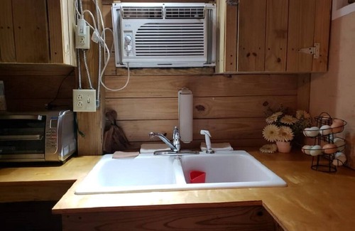 Telogia Cottage | Tiny Cottage at Goat House Farm
