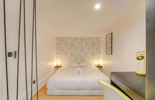 Saint Michel - Mairie Apartment | Tiny-duplex
