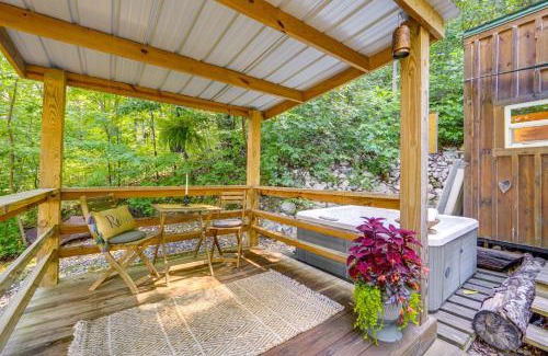 Newport House | Tiny Home with Private Sauna in Woods of Newport!