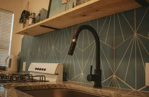 Barelas House | Tiny House Agave at Cactus Flower+Hot Tub+Pet Friendly+No Pet Fee!