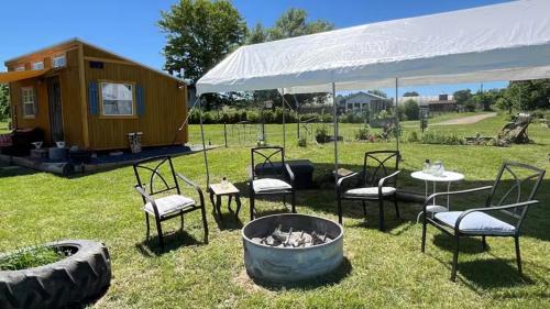 Mount Jackson Other | Tiny House on Cattle Farm Shenandoah Valley