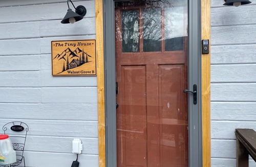 Ashland Cottage | Tiny House on Walnut Grove