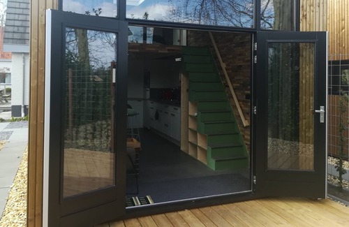 Rhenen Ski Chalet | Tiny house South West with sleeping loft