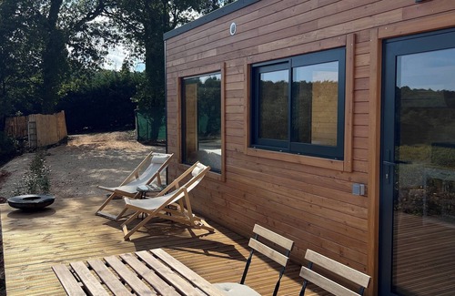 Meyreuil Cottage | Tiny House with a breathtaking view of holy victory