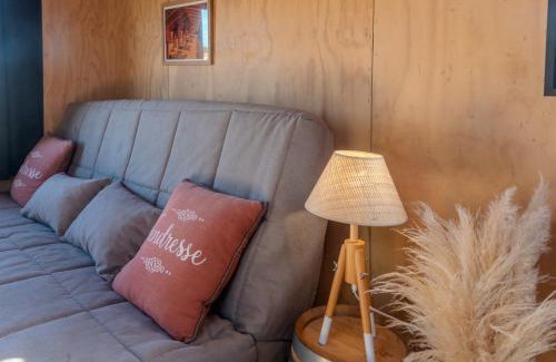 Salignac-sur-Charente House | Tiny La Part Des Anges