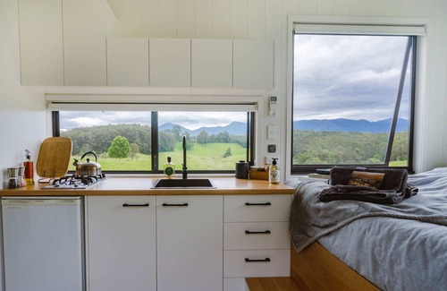 Valery Cabin | Tiny Nancy Summary: H