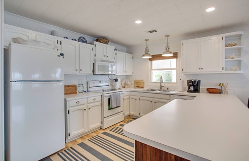 Ochlockonee Bay House | Tiny Tides Waterfront Cottage