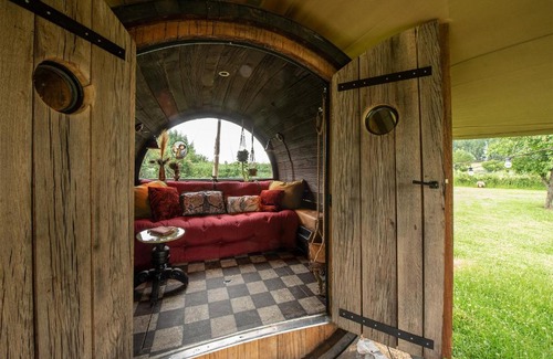 Zennewijnen Other | Tiny Wineyhouse no 1