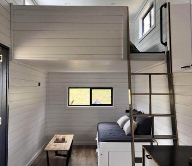 Mount George House | Tiny Zoe