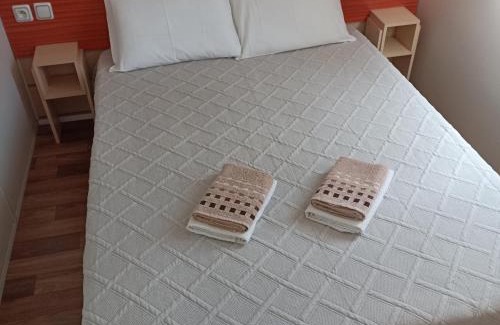 Burinhosa Apartment | Tinyhouse Tilda - near famous beaches