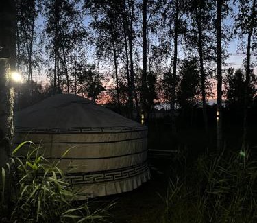 Clerey House | Tipi du pied de loup