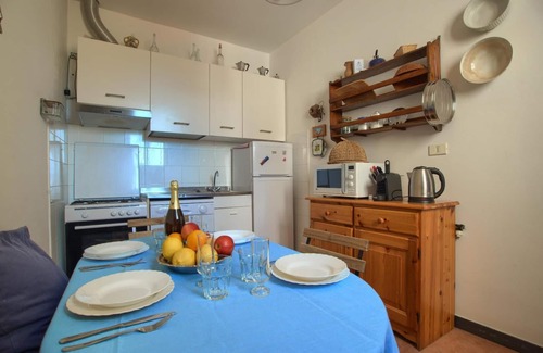 Costa dʼOneglia Apartment | Tipica Casa Ligure in Borgo Antico