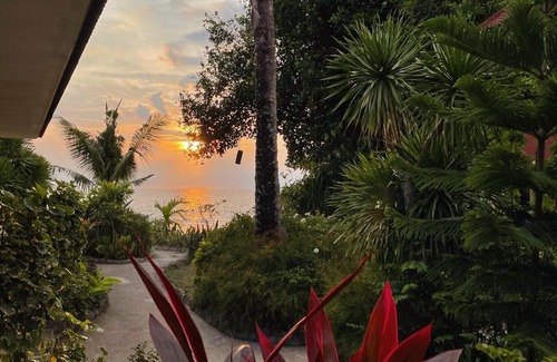 Basdiot Resort | Tipolo Beach Resort