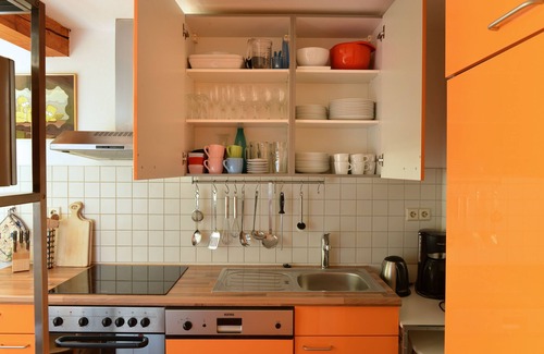 Weimar Apartment | Tirso de Milano: very close to Bauhaus and the Classics and with own parking!