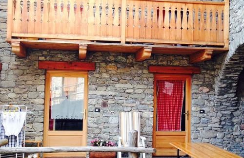 La Salle Apartment | TO L'ANCIENNE FONTAINE