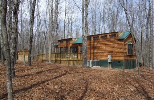 Spencer Cabin | TO-Lofted cabin in woods-Cumberland Plateau Retreat (Three + nights $75 OFF)