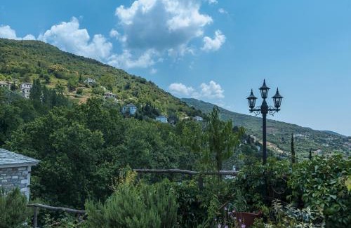 Makrynitsa House | To Stefani tis Makrinas