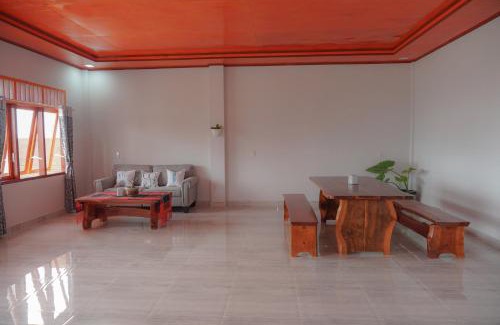 Ambarita Apartment | Tobay Family Home