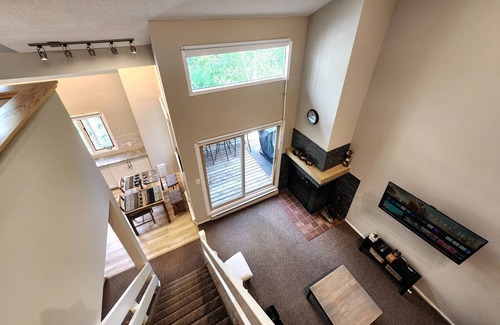 East Kootenay Apartment | Toby Creek Loft, lower village, close to Village gondola and Toby chairlift