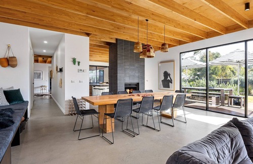 Flinders House | Togo House, Flinders