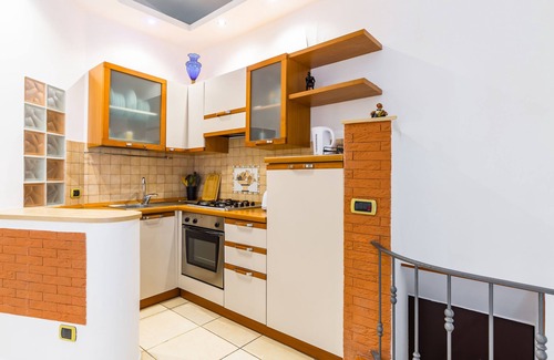 Vittorio Emanuele Apartment | Tolentino Studio Flat by Napoliapartments