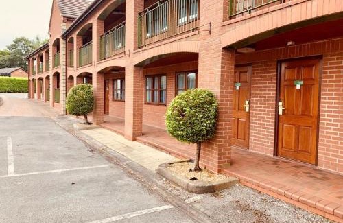 Stoke-on-Trent Hotel | Tollgate Hotel & Leisure