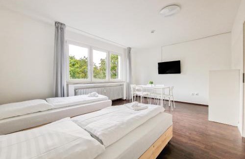 Neudorf-Nord Apartment | Tolstov Apartments - 1 or 3 Room Apartments - 30 Min Messe DUS