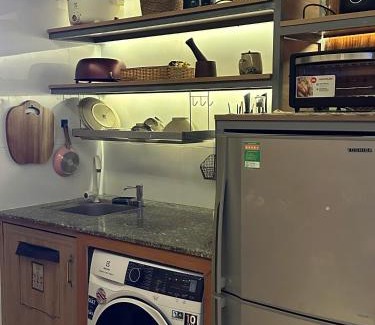 Tan Binh Bed & Breakfast | Tom's House 270