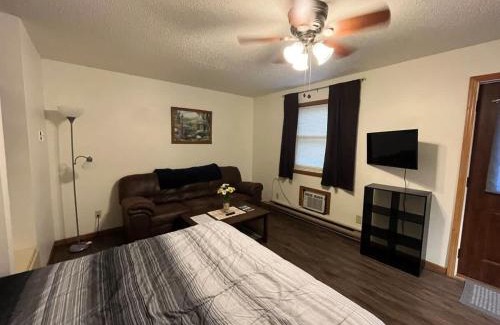 Tomah Apartment | Tomah Apartment - 201 E Veterans Unit J