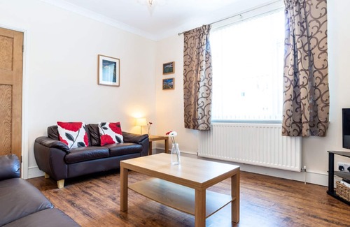 Amble Cottage | TOMEG, pet friendly, with a garden in Amble