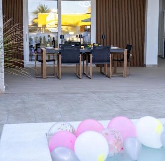 Lendinuso Villa | Tondo Beach House