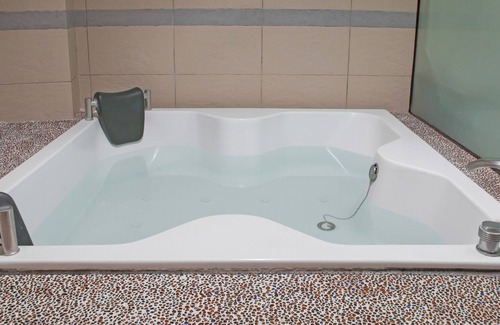 Dongpu Hotel | TONG PU HOTEL