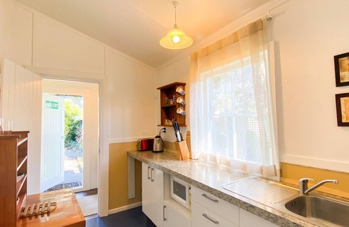 National Park Village Bed & Breakfast | Tongariro Crossing Lodge