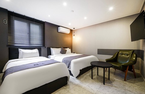 Chungmu Hotel | Tongyeong Hotel Gray