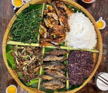 A Luoi Hotel | Toni Nguyen Homestay