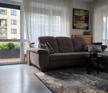 Tractorul Apartment | Tonic Studio Coresi