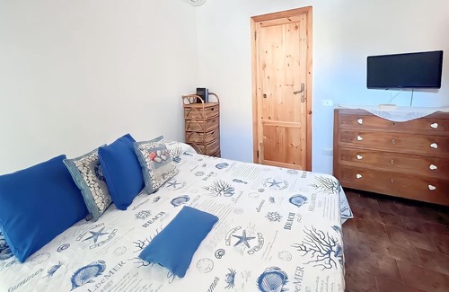 Milazzo Cottage | Tonnara Blu - beachfront house inside residence with pool, lido and bar