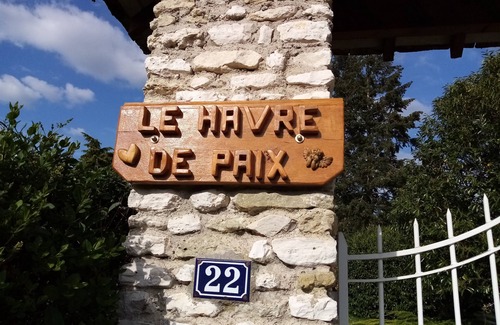 Neuilly Cabin | TONNEAU EN BOIS à Garennes sur Eure AU HAVRE DE PAIX AU BORD DE L'EURE