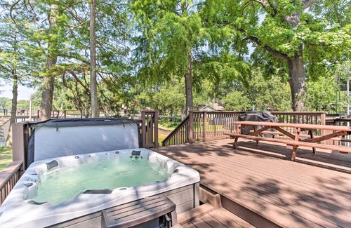 Tool House | Tool Waterfront Home with Hot Tub and Fire Pit!