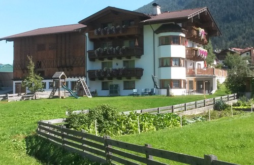 Neustift Im Stubaital Apartment | Top 5 or 6 incl. STUBAI SUPER SUMMER CARD