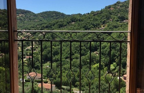 Le Bar-sur-Loup Apartment | Top Apartment with air conditioning and * Large Heated Pool *