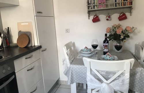 Salem Apartment | TOP! apartment Salemo/2-4pers.W-LAN! beautiful, modern & cozy 2room apartment, terrace/garden