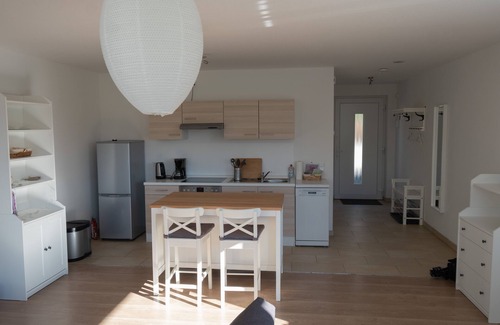 Hagen Condo | Top apartment with fantastic distant views in a prime location at the best price!