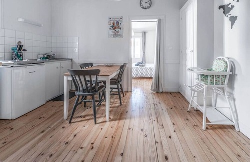Champ-Capelet Apartment | Top Appartement look sympa, 5' centre, pkg gratuit