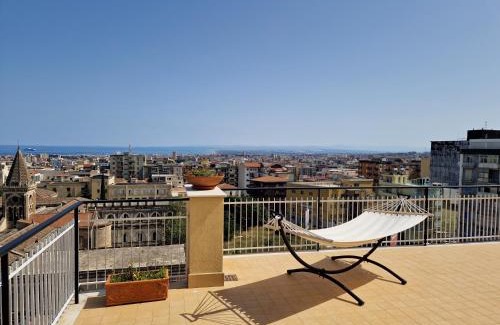 Borgo-Sanzio Apartment | Top Floor Aparthotel Bentivoglio